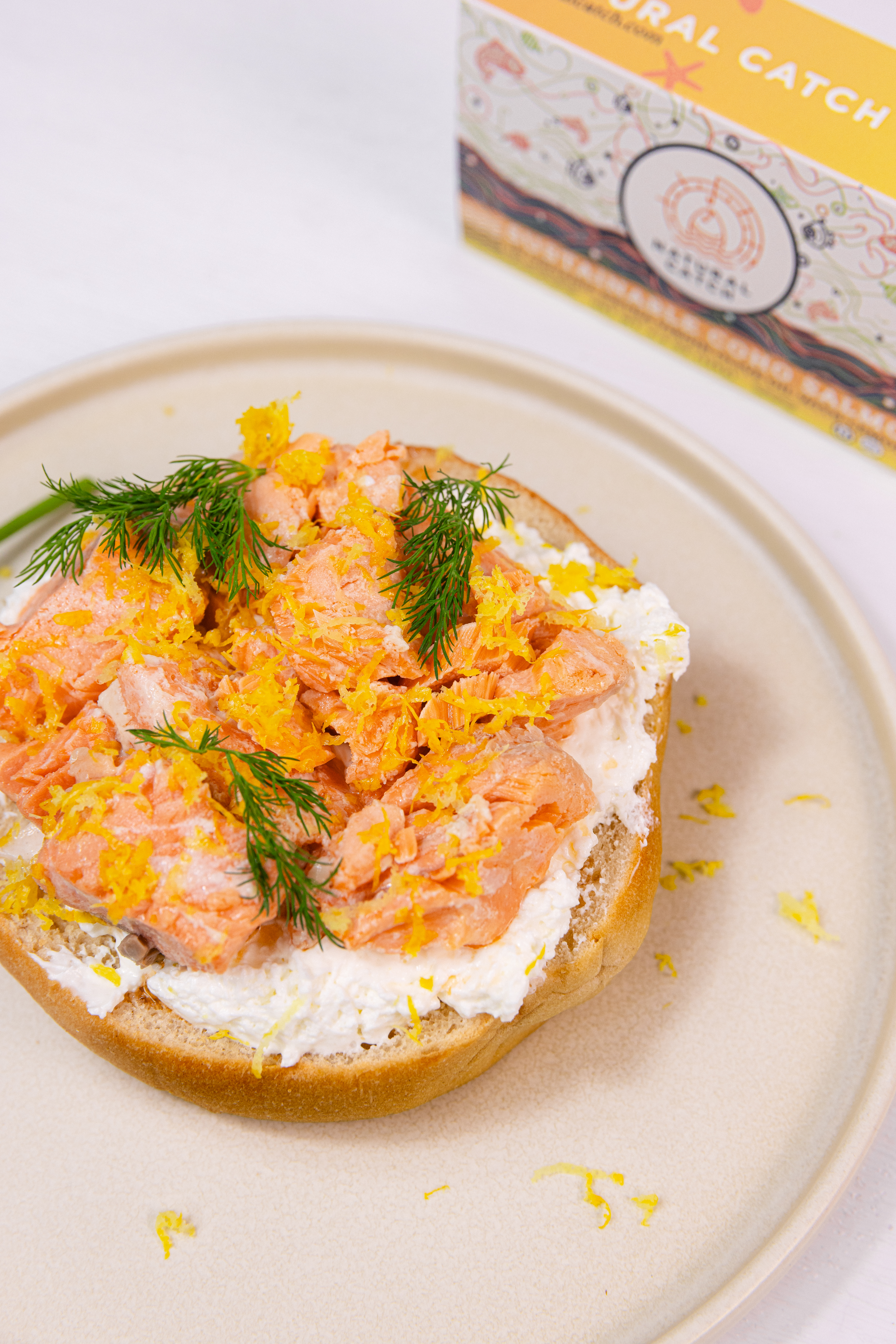 natural-catch-coho-salmon-lemon-olive-oil-lifestyle-3.jpg preview