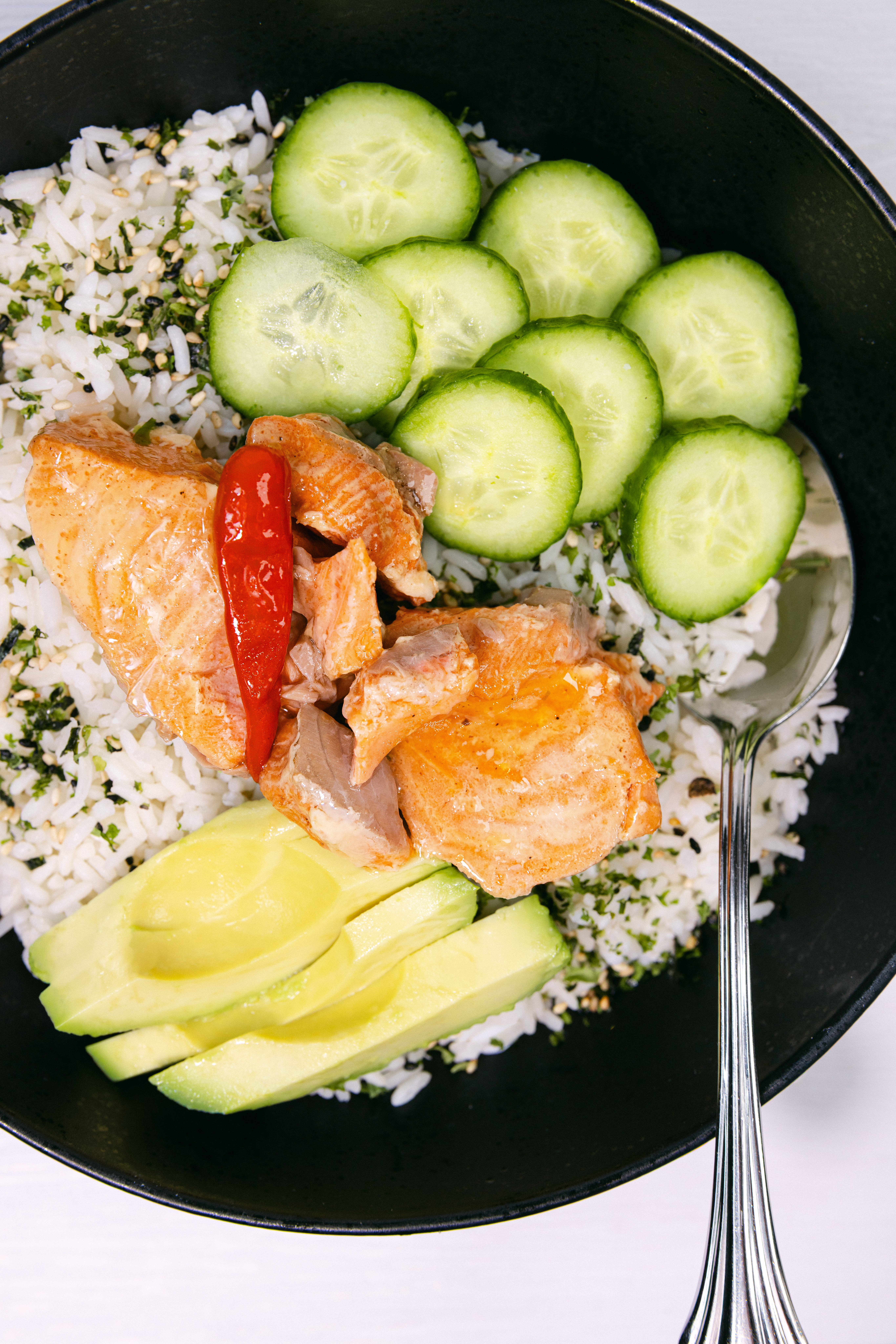 natural-catch-coho-salmon-spicy-blend-lifestyle-2.jpg preview