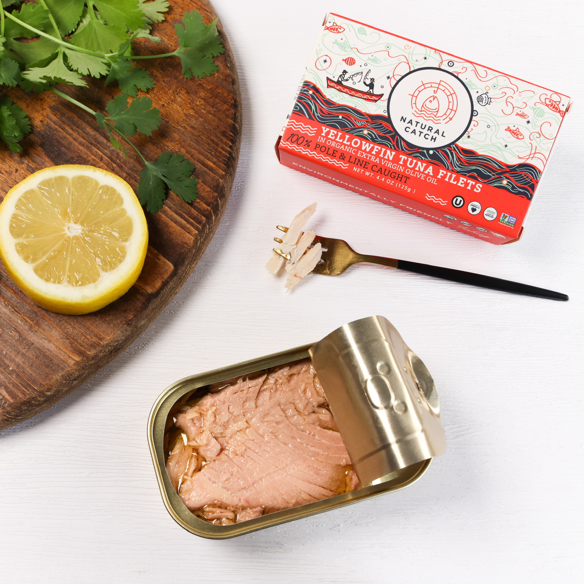 natural-catch-yellowfin-tuna-olive-oil-lifestyle-2-square.jpg preview